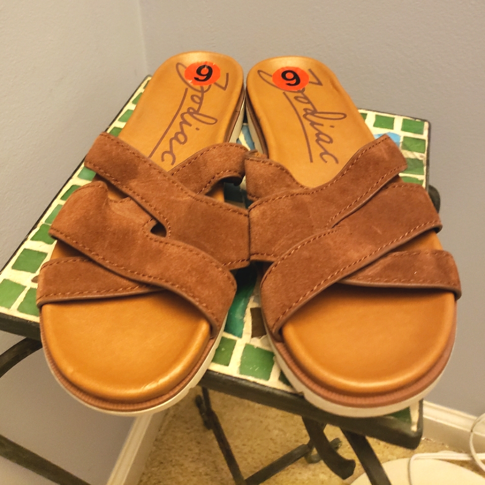 Zodiac Slides Naila Tan Sz-6